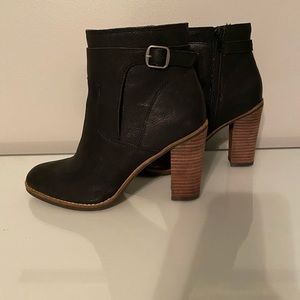 Lucky Brand heel booties 6.5